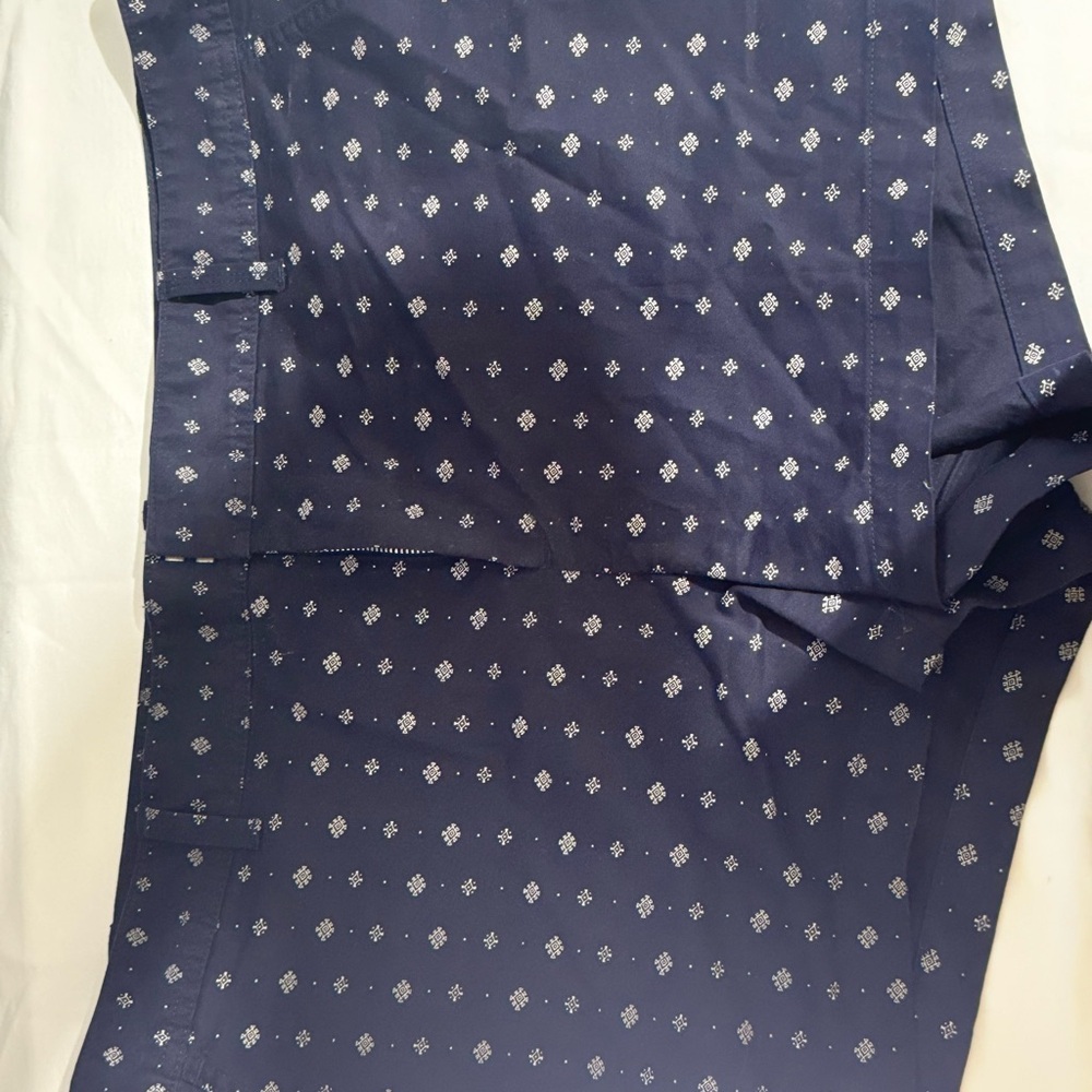 Gap The City Shorts Plus Size 18 Blue White Pattern Stretch Cotton 3" Inseam.
